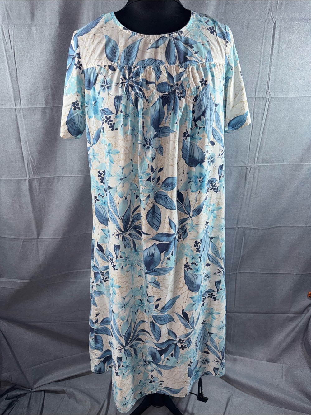 2881-Roaman's Blue & White Floral Short-Sleeve Nightgown